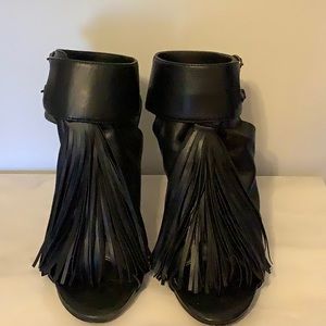 Leon Max-Edina leather ankle heel sandal